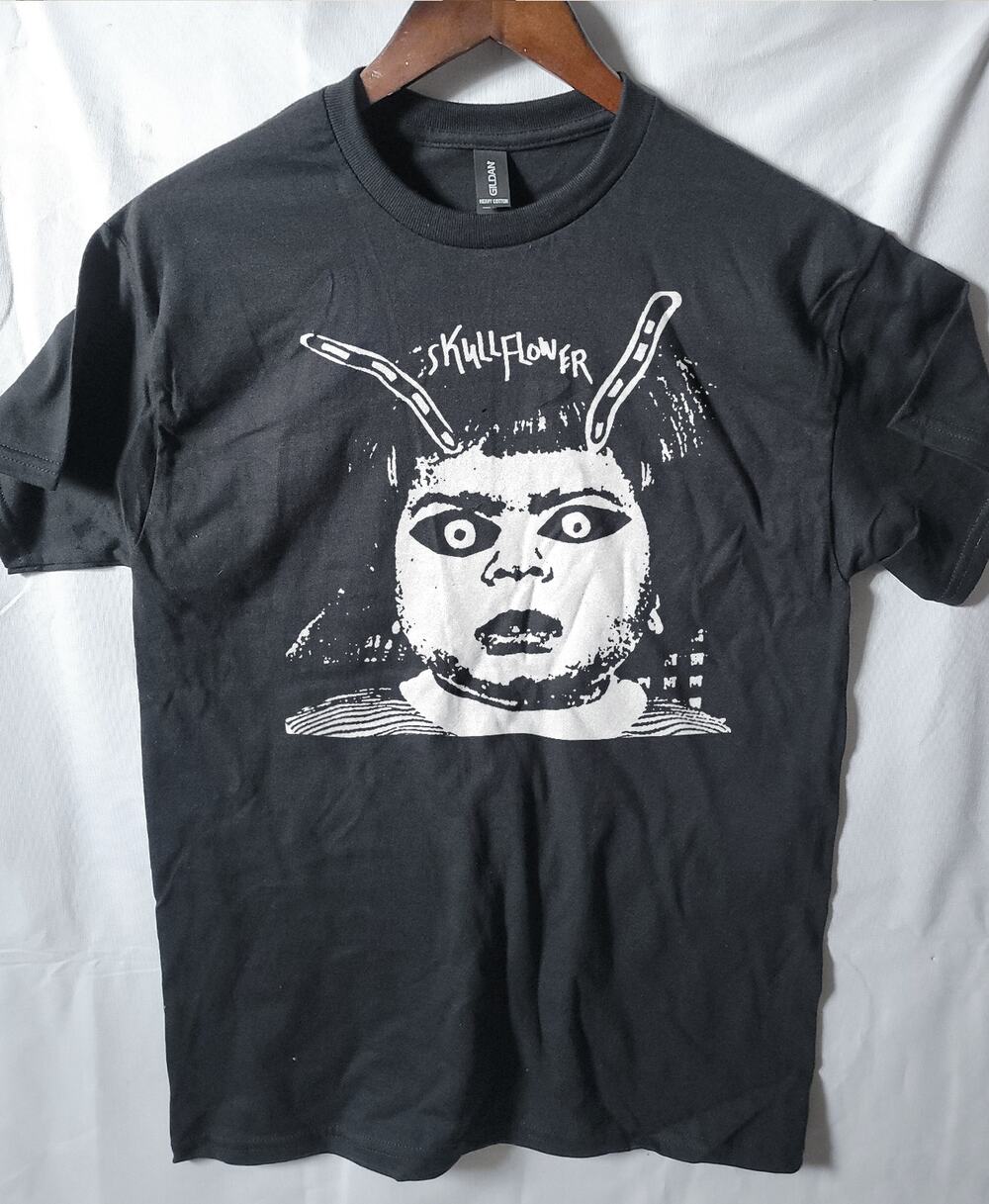Skullflower  band t shirt  Size Large Black